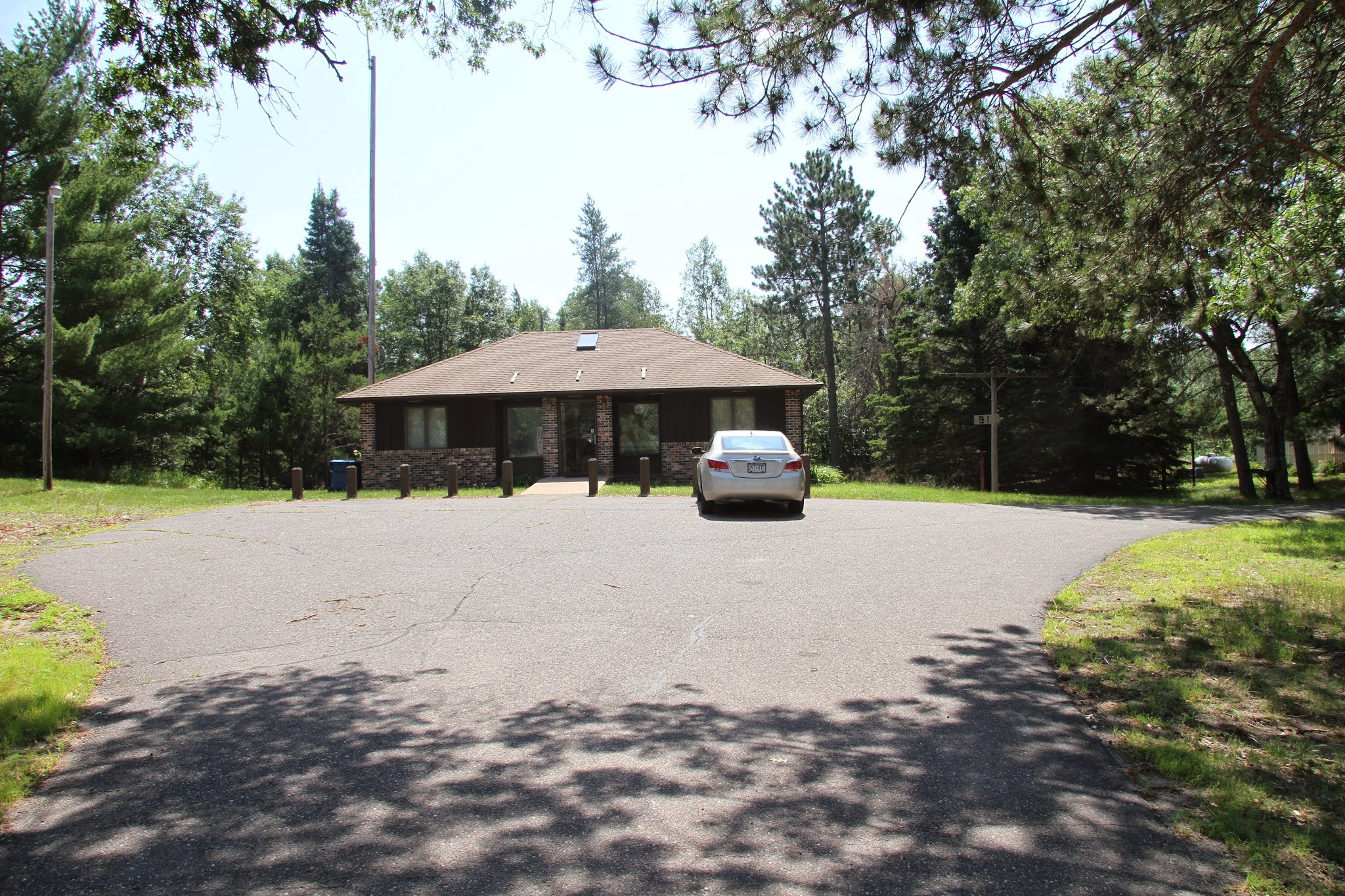 Edina Realty 01