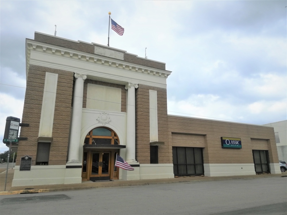 Classic Bank 01