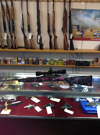Buck Creek Gun & Pawn 02