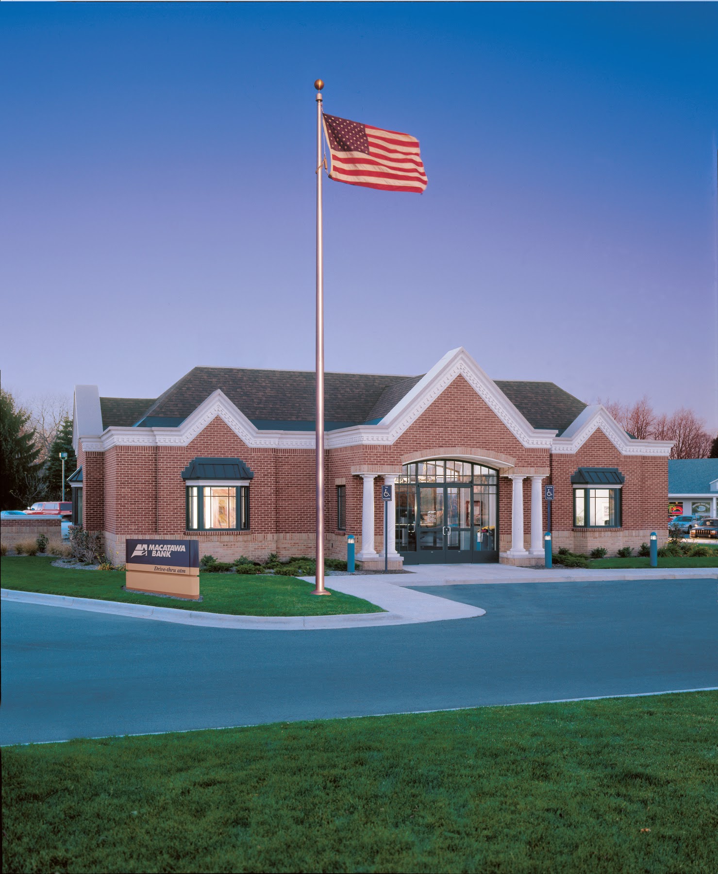Macatawa Bank 01