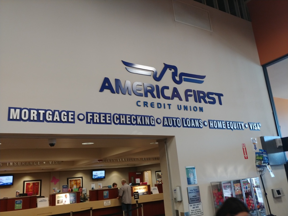 America First Credit Union (inside Smith's) 01