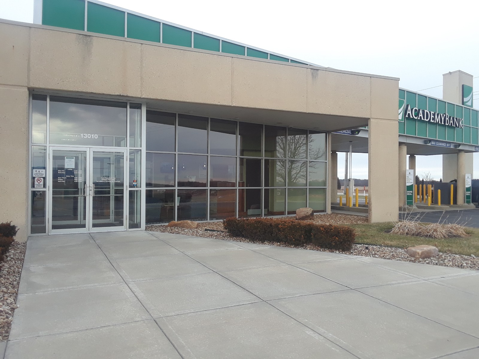 Academy Bank 01