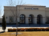 Grand Bank 01