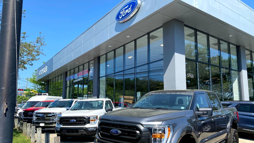 Empire Ford of Huntington 01