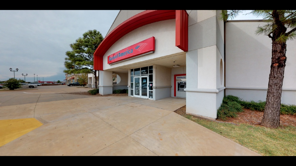Bank of America (with Drive-thru services) 01