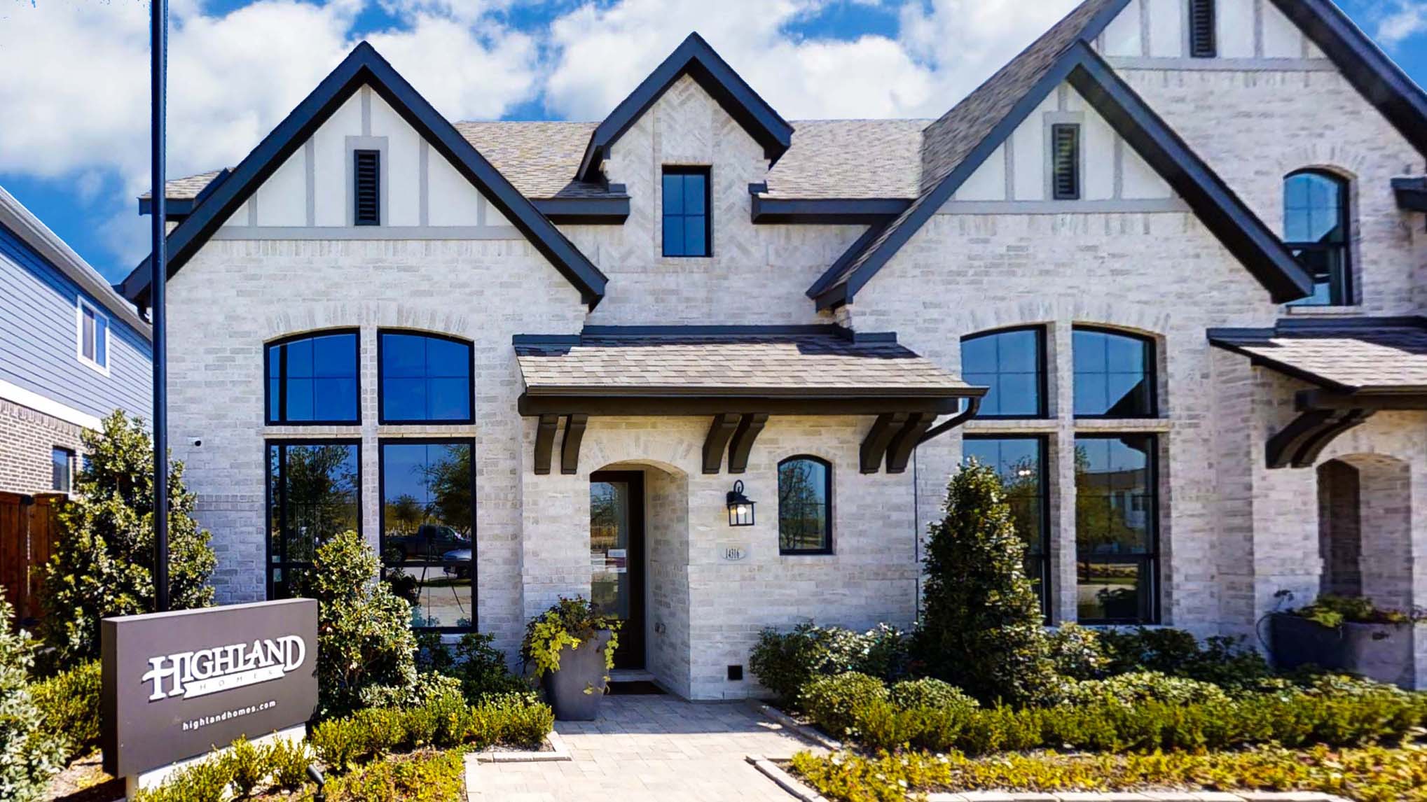 Highland Homes Walsh Townhomes 01