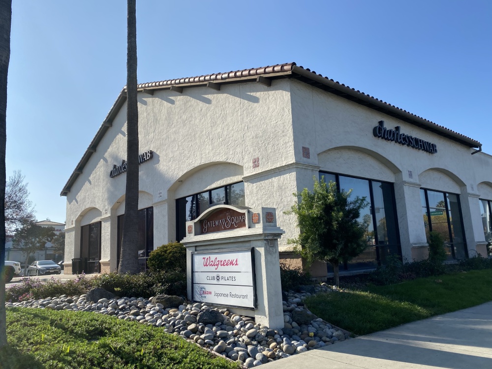 Charles Schwab 01