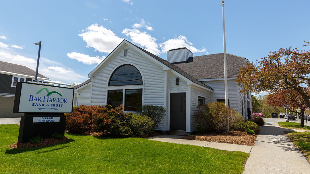 Bar Harbor Bank & Trust 01