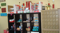 Shipping Post Plus 04