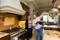 Jones Real Estate Team 02