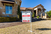 Jones Real Estate Team 04