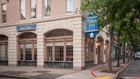 Salem Five Bank 01