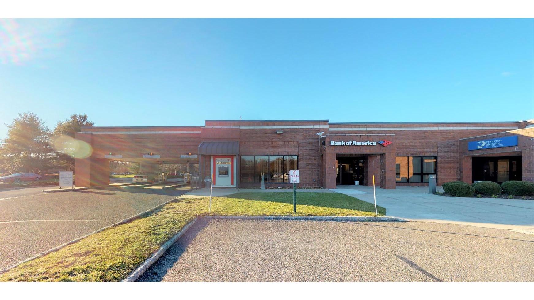 Bank of America (with Drive-thru services) 01