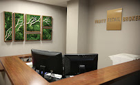 Equity Retail Brokers 04