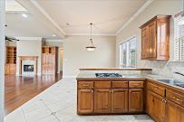 Jen Burns, REALTOR® 04