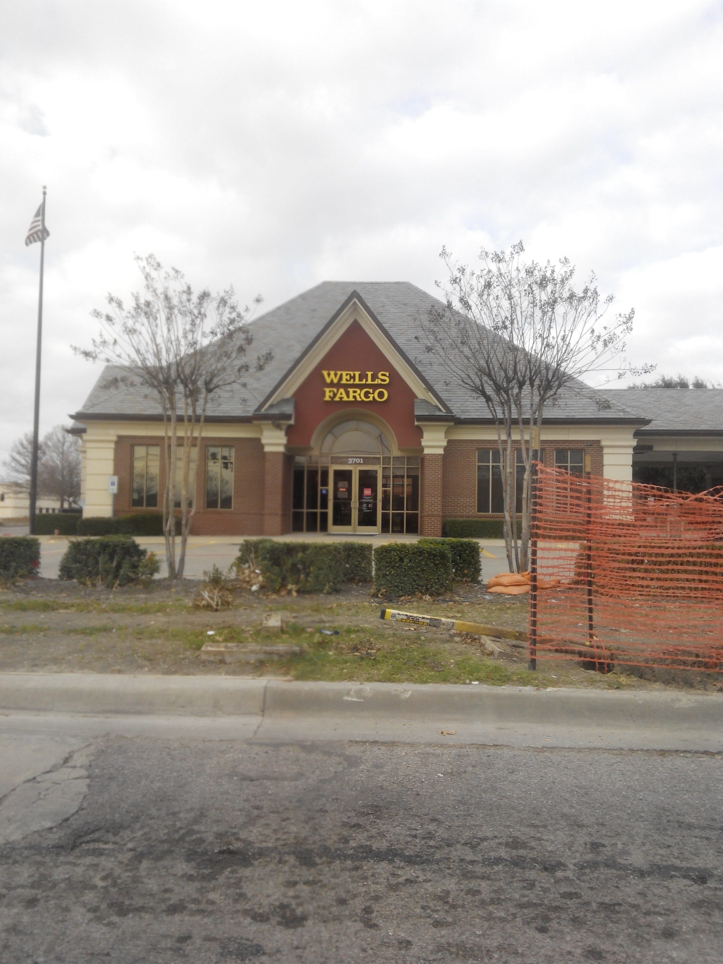 Wells Fargo Bank 01
