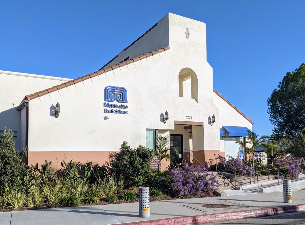 Montecito Bank & Trust 01