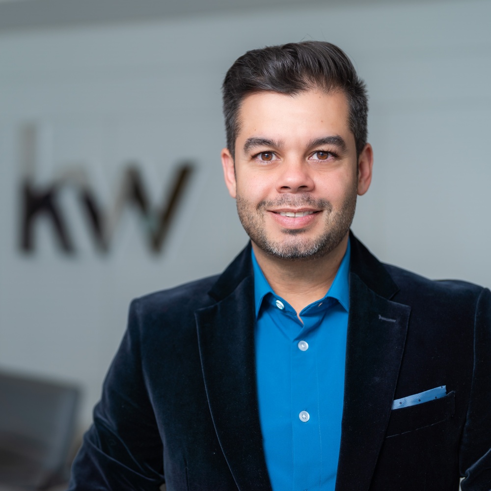 Julian Acosta - Coral Gables Realtor 01