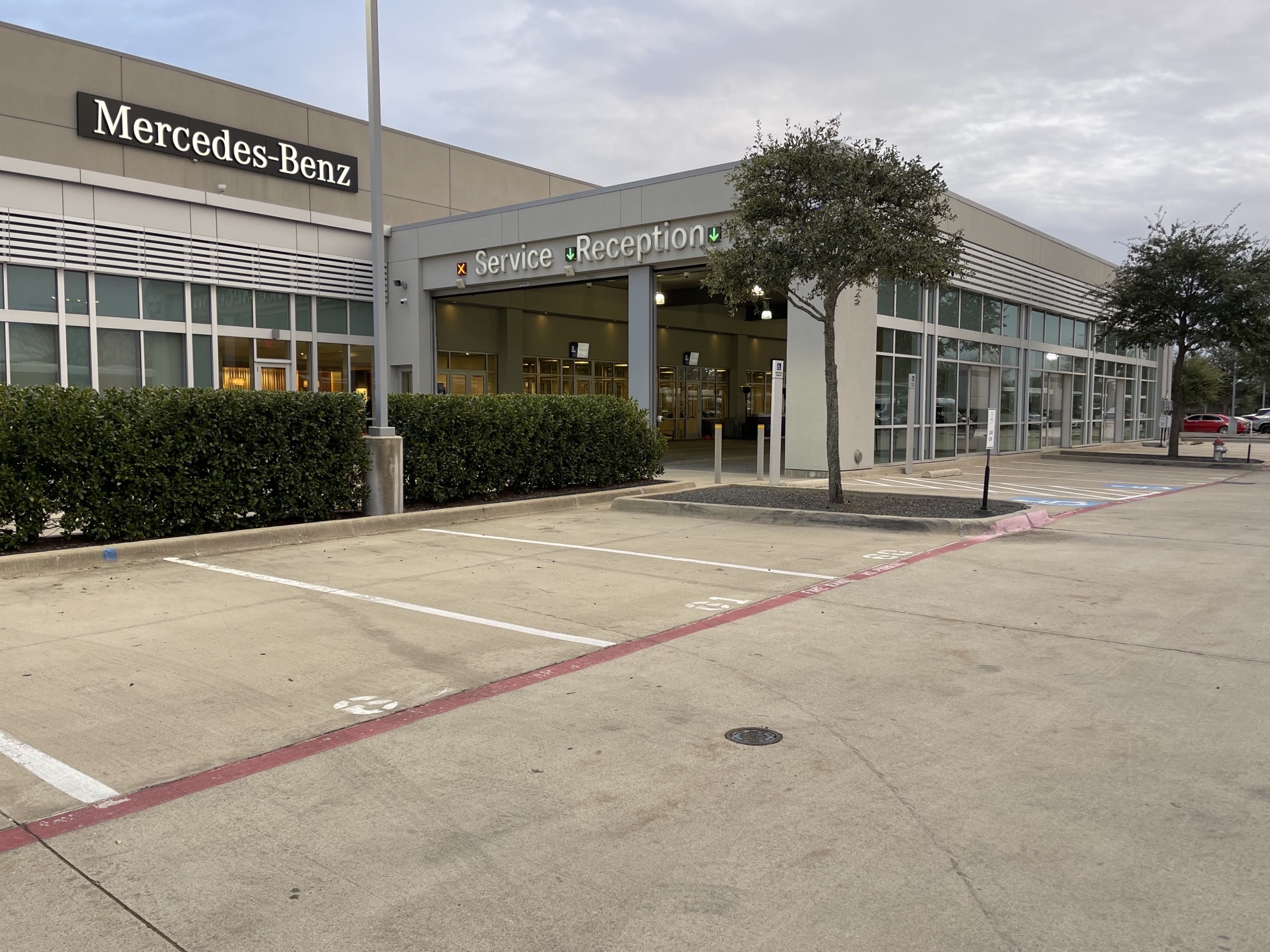 Park Place Motorcars Mercedes-Benz Arlington Service Center 01