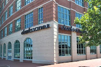 Charles Schwab 01