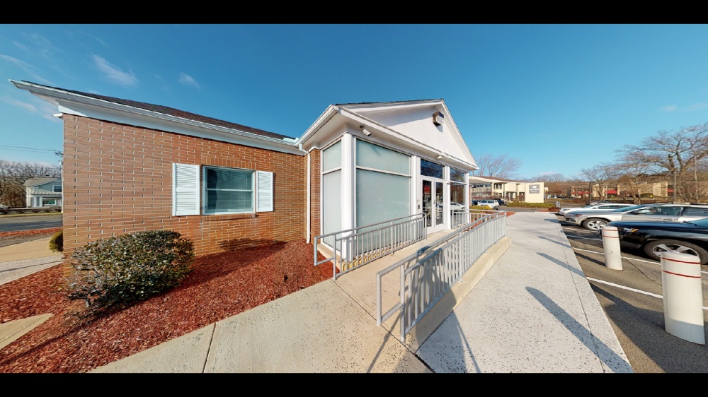 Bank of America (with Drive-thru ATM) 01