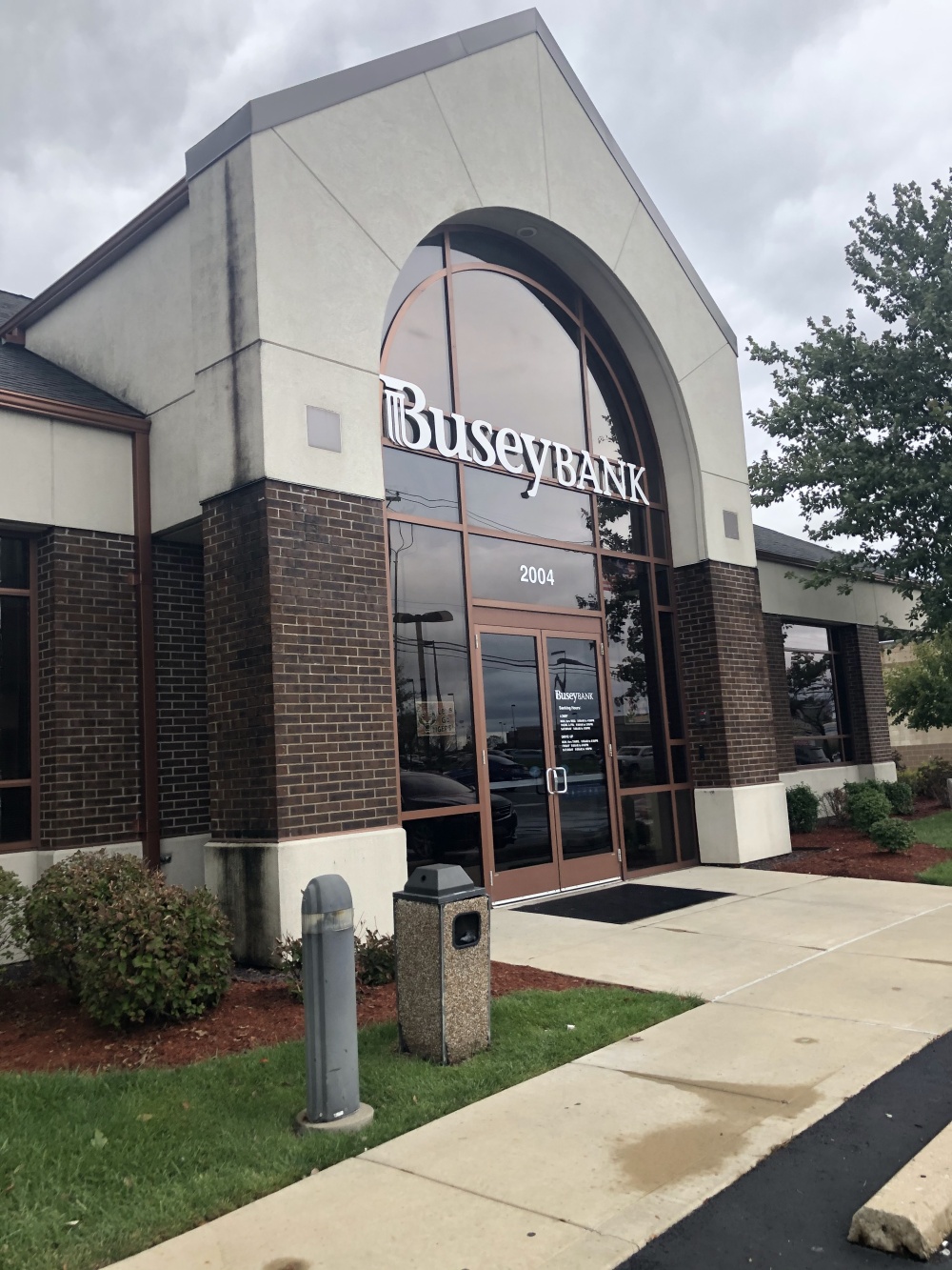 Bank of Edwardsville/ Edwardsville Center Troy Road 01