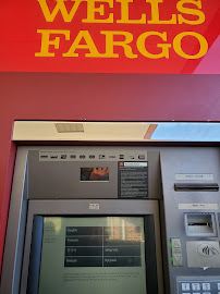 Wells Fargo Bank 02