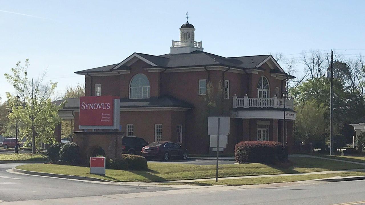 Synovus Bank 01