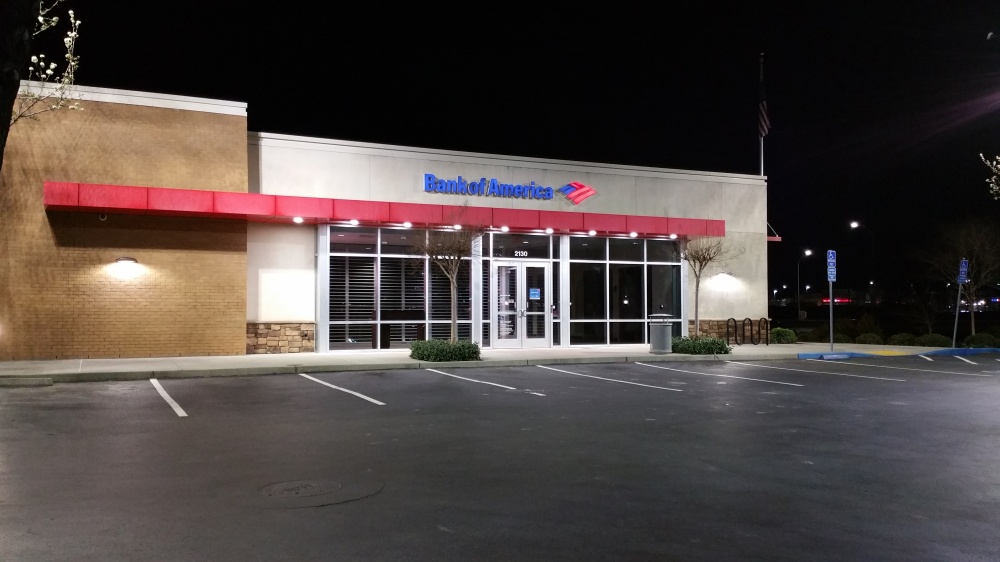 Bank of America (with Drive-thru ATM) 01