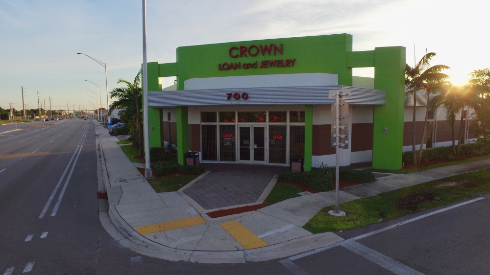 Crown Pawn 01