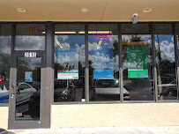 The Check Cashing Store 02