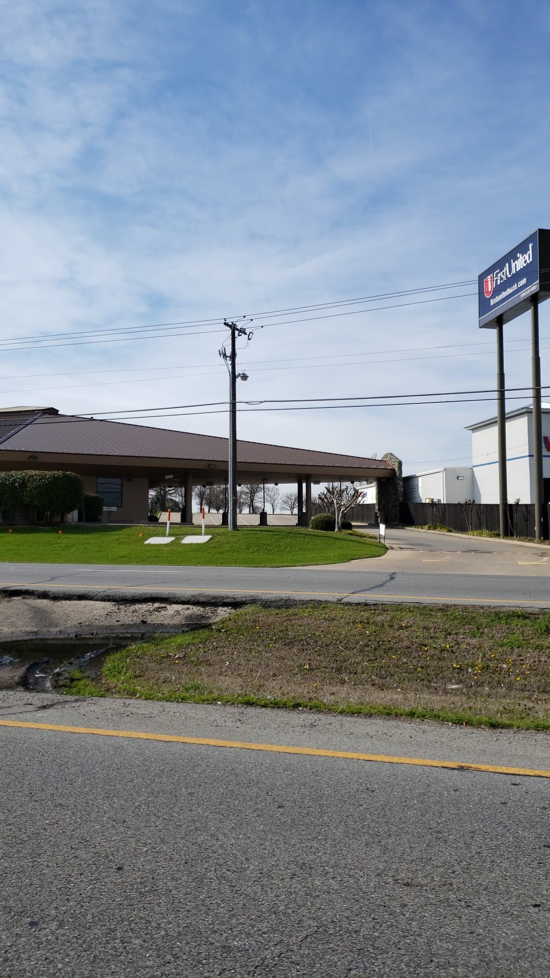 First United Bank - Sherman Heritage Parkway 01