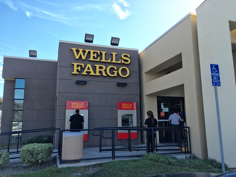 Wells Fargo Bank 01