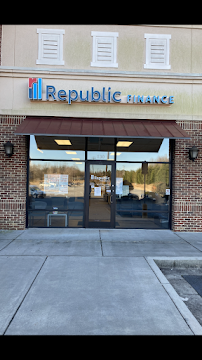 Republic Finance 04