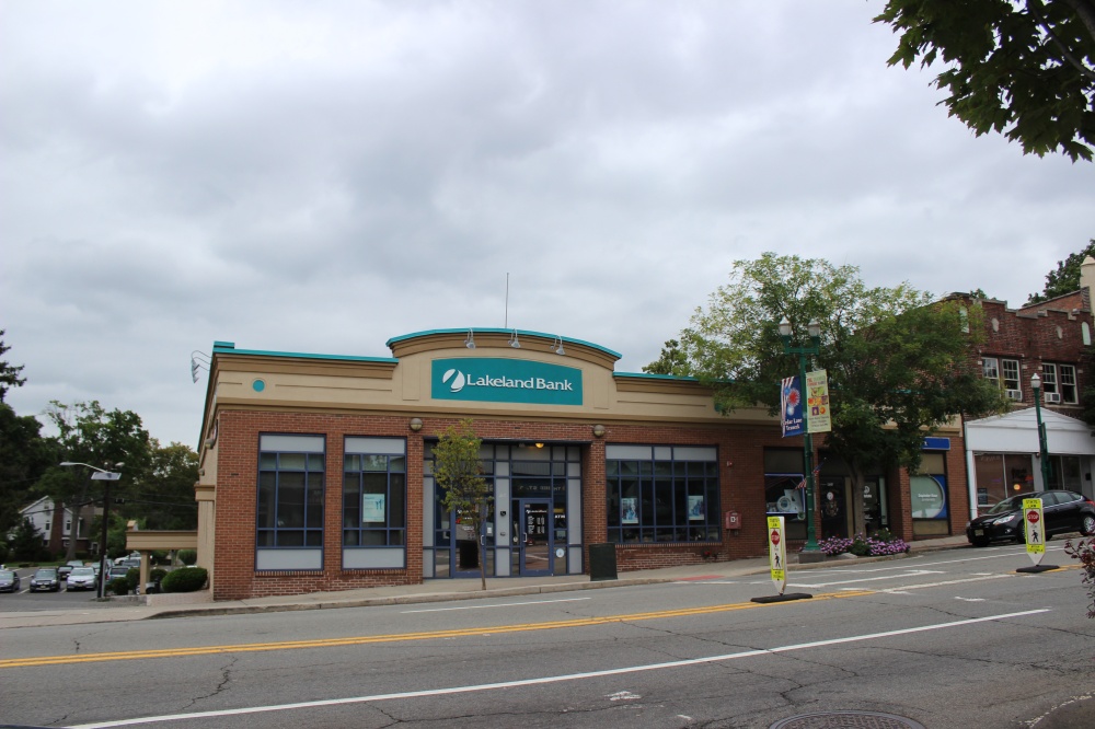 Lakeland Bank 01