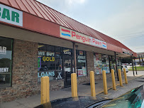 Penguin Pawn & Gun 01