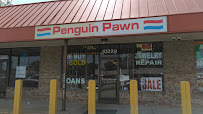 Penguin Pawn & Gun 04