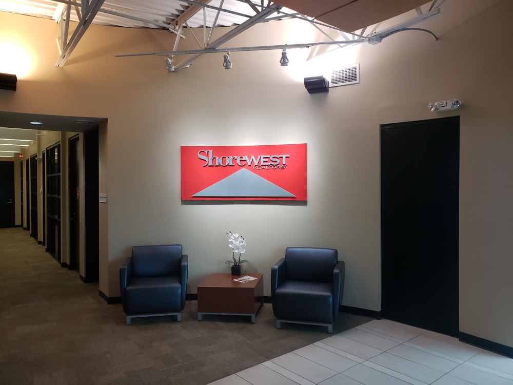 Steven Barfield, Shorewest Realtors 01