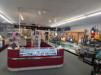 Bob and Co Pawn Shop 01