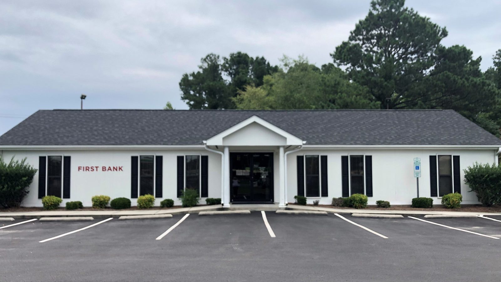 First Bank - Rose Hill, NC 01
