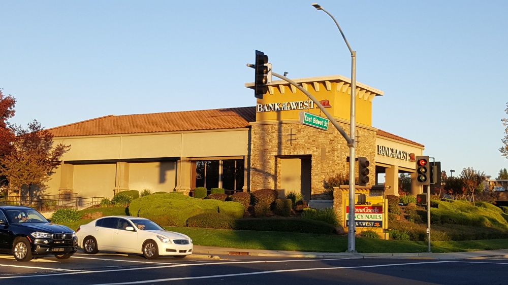 Bank of the West 01