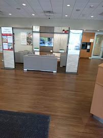 Bank of America (with Drive-thru ATM) 02