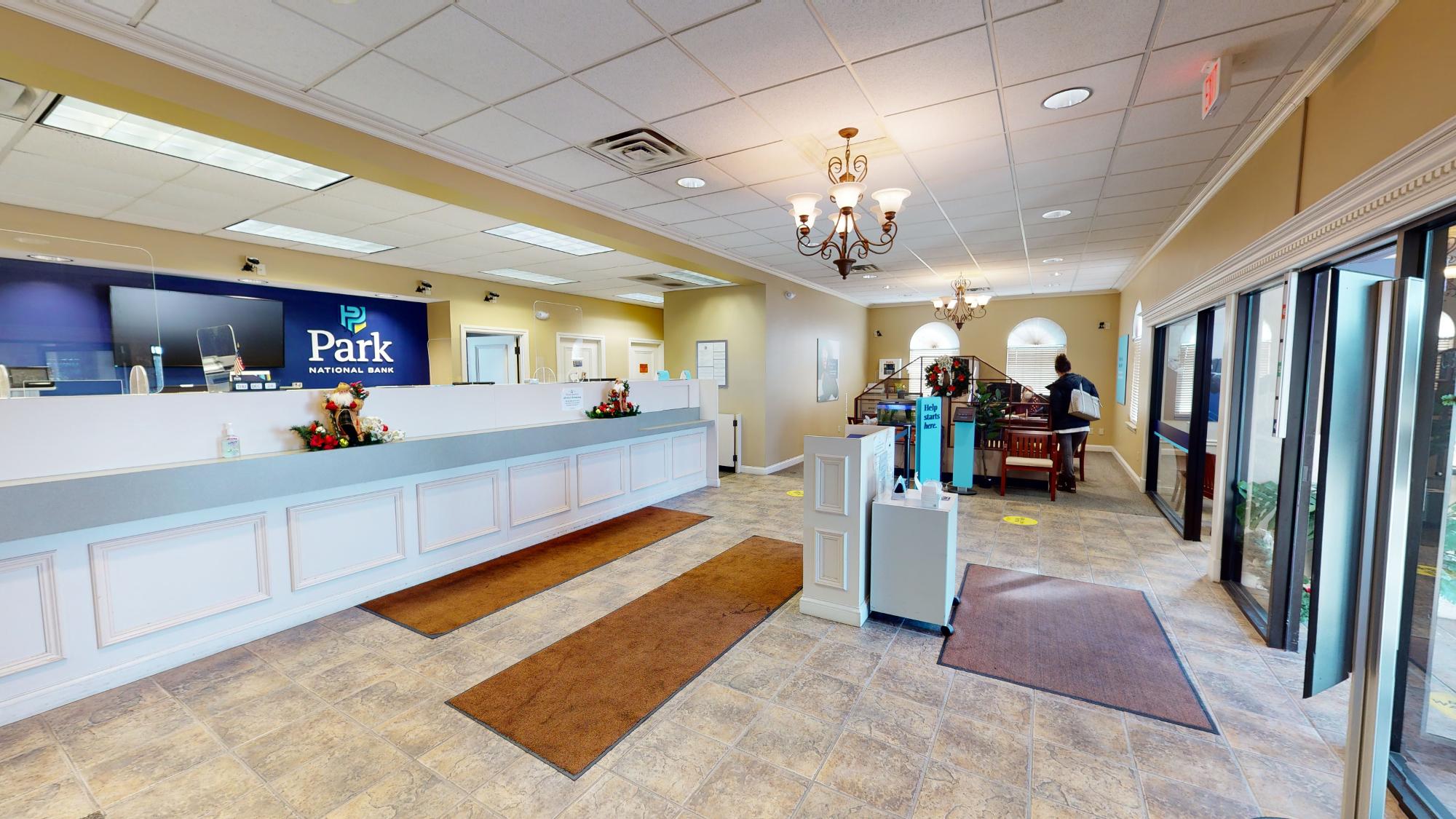 Park National Bank: Lancaster Memorial Drive Office 01