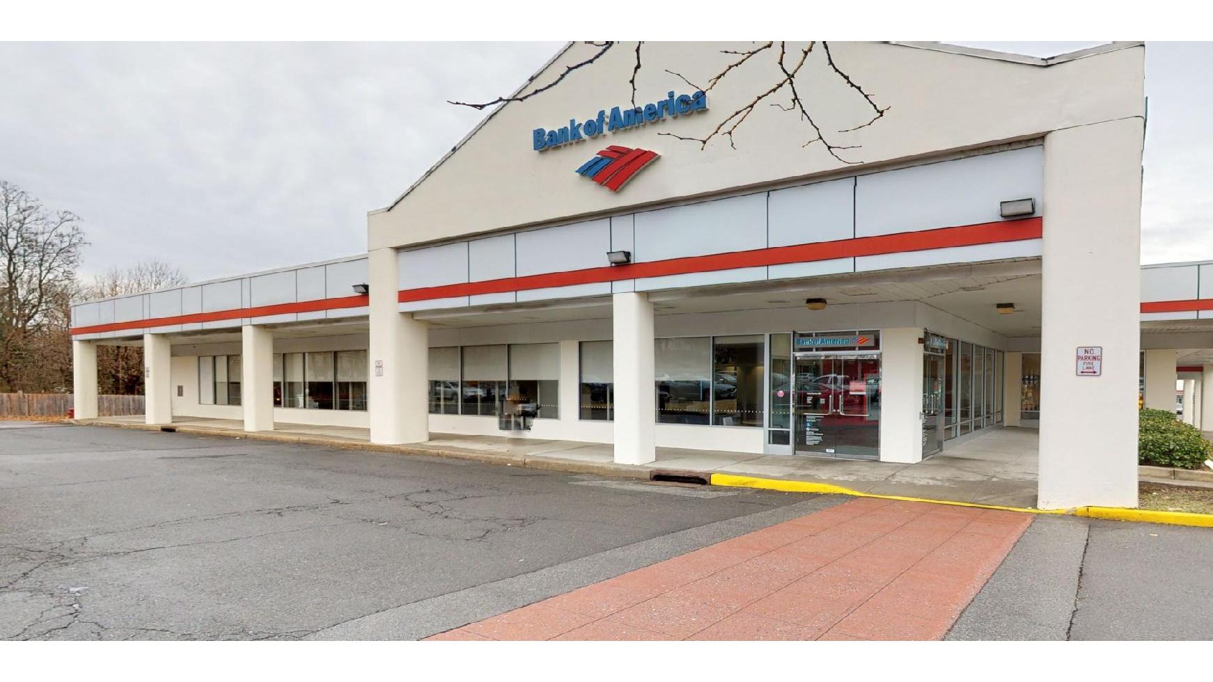 Bank of America (with Drive-thru ATM) 01