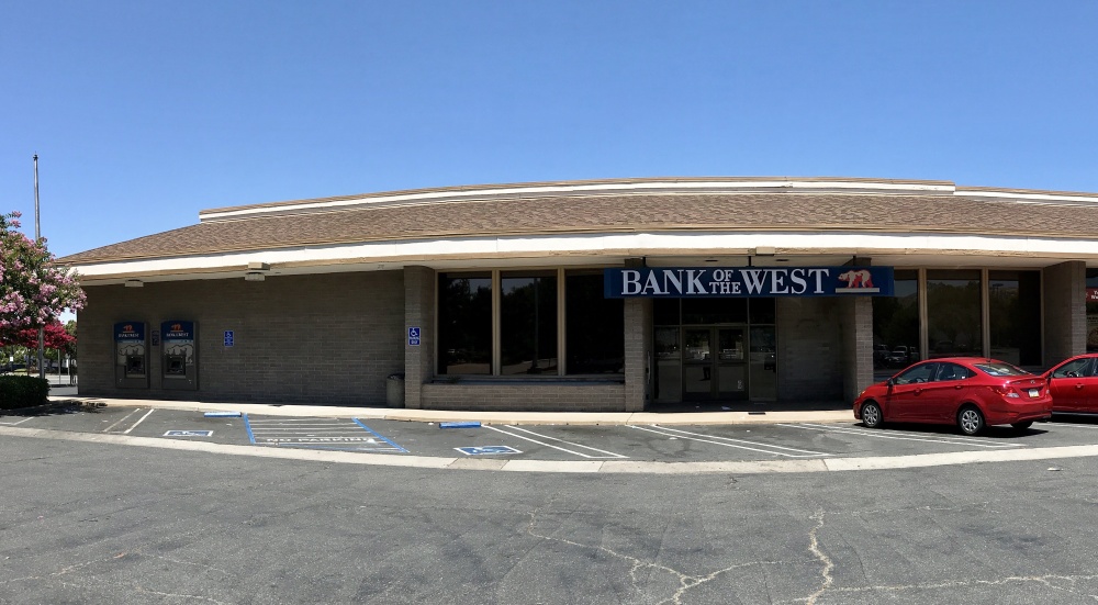 Bank of the West 01