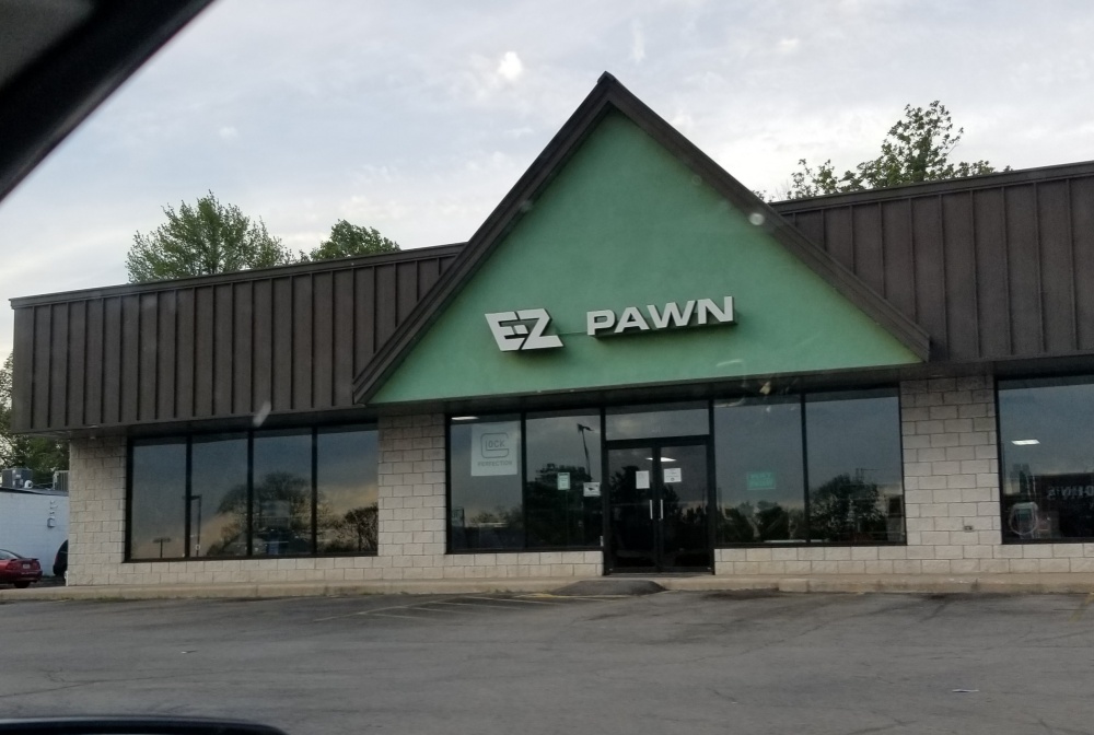 E Z Pawn & Gun 01
