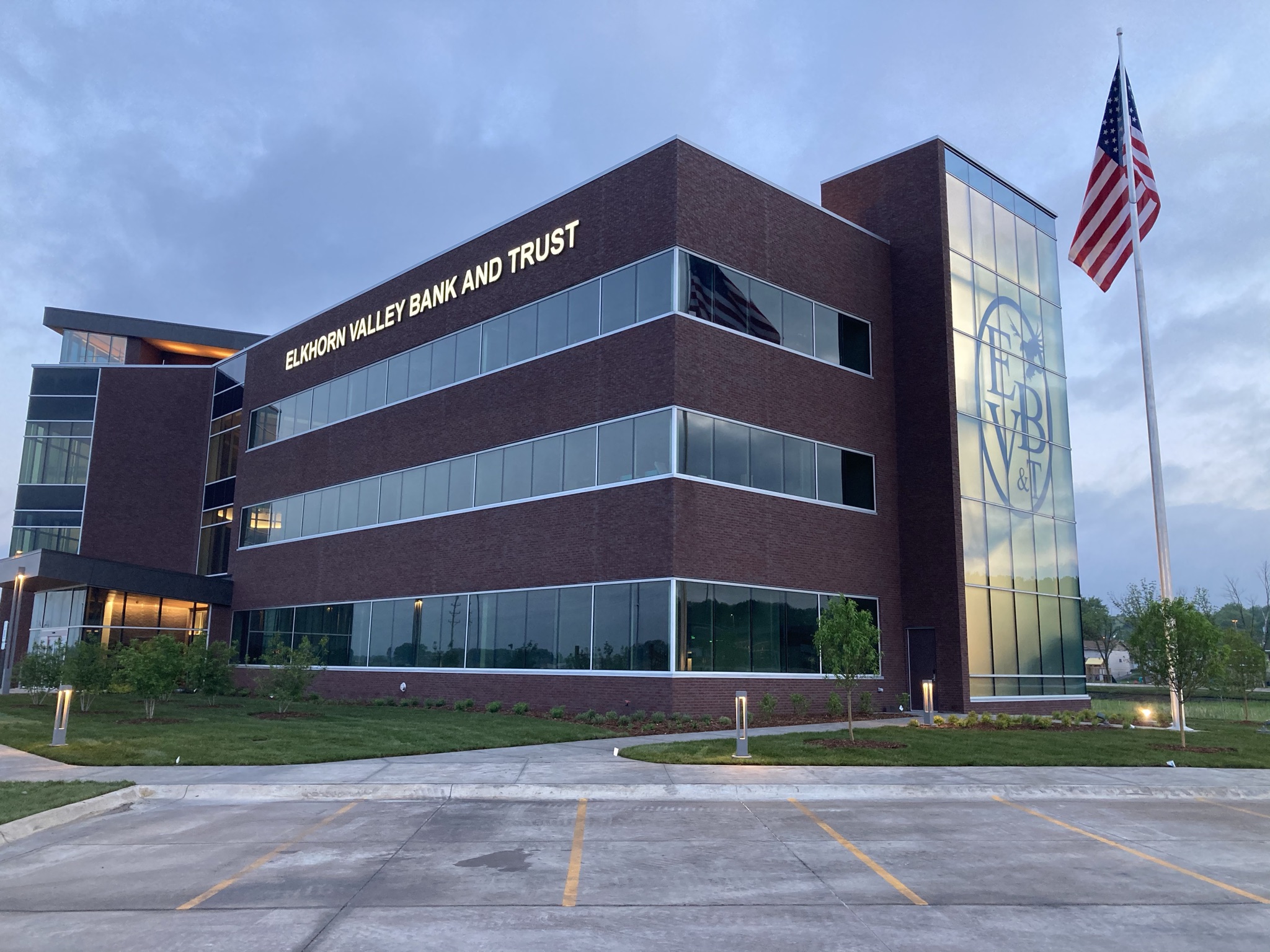 Elkhorn Valley Bank & Trust - 25th Street 01