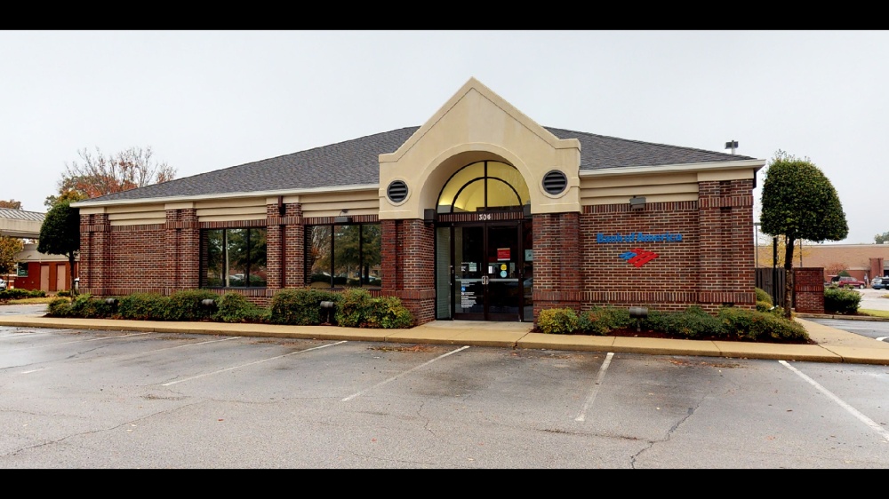 Bank of America (with Drive-thru ATM) 01
