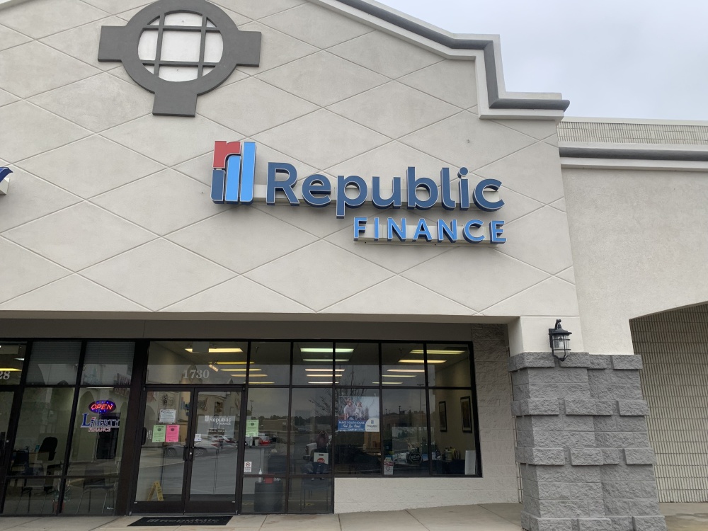Republic Finance 01