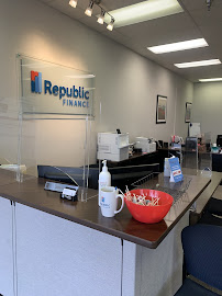 Republic Finance 04